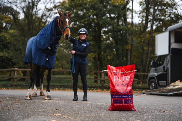 24-1659-Pure-Feed-Feeding-day-2-66-600x400