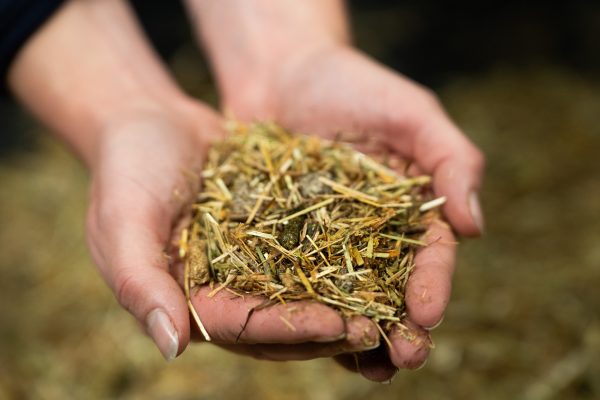 24-1659-Pure-Feed-Raw-Ingreidents-16-600x400